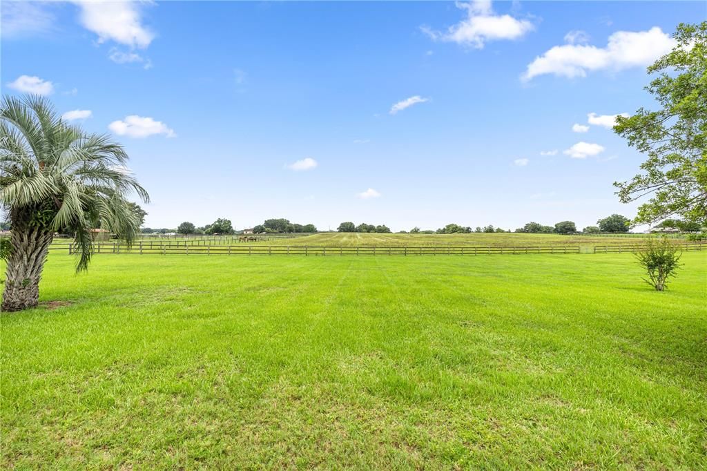 For Sale: $627,500 (4 beds, 2 baths, 2832 Square Feet)