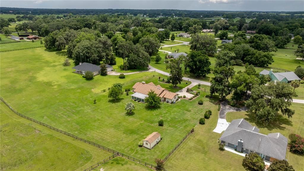 For Sale: $627,500 (4 beds, 2 baths, 2832 Square Feet)