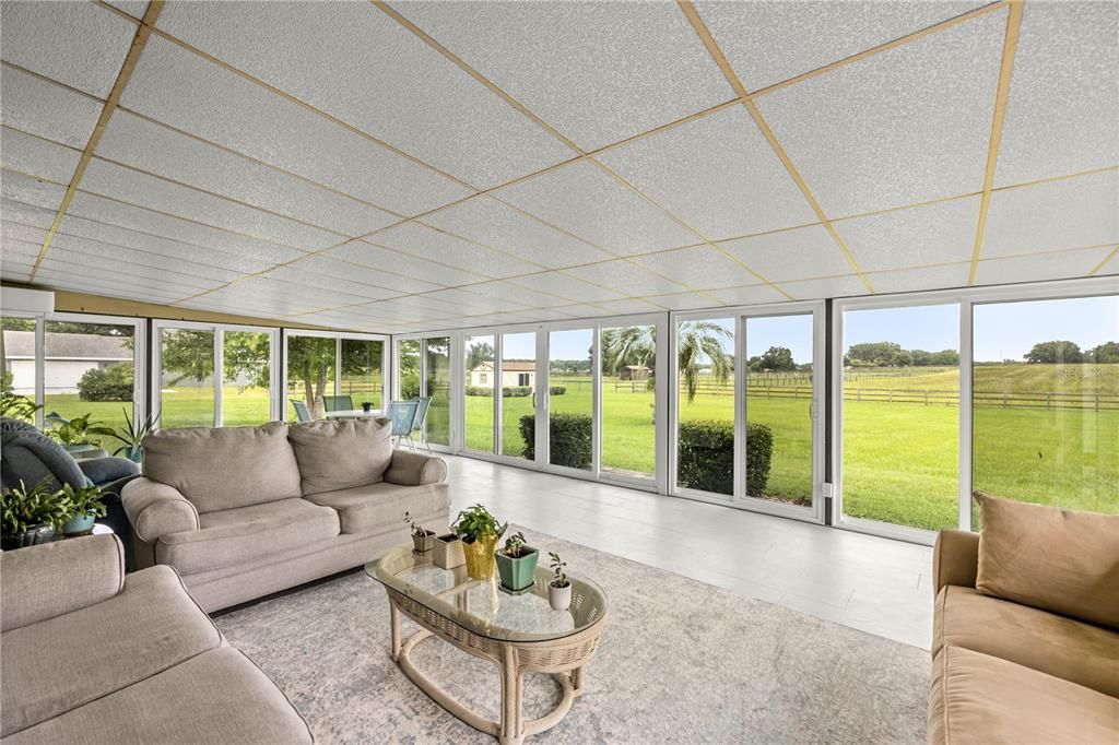 For Sale: $627,500 (4 beds, 2 baths, 2832 Square Feet)