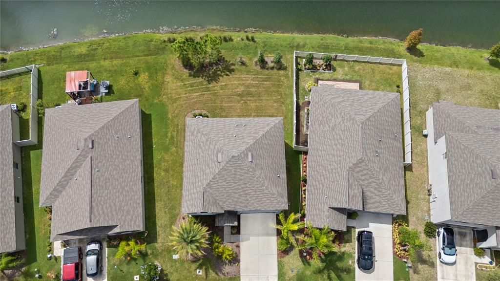 Activo con contrato: $395,000 (4 camas, 2 baños, 2655 Pies cuadrados)