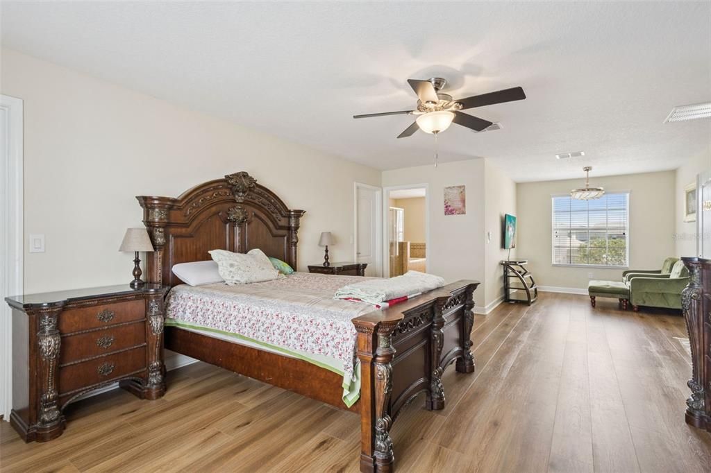 На продажу: $659,000 (5 спален, 3 ванн, 3774 Квадратных фут)