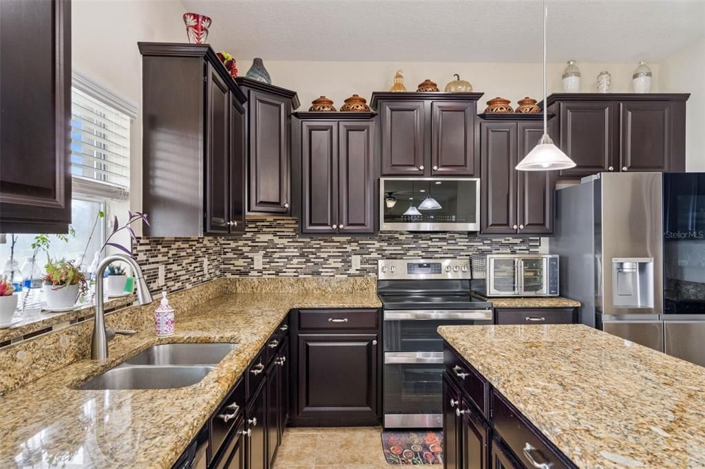 На продажу: $659,000 (5 спален, 3 ванн, 3774 Квадратных фут)