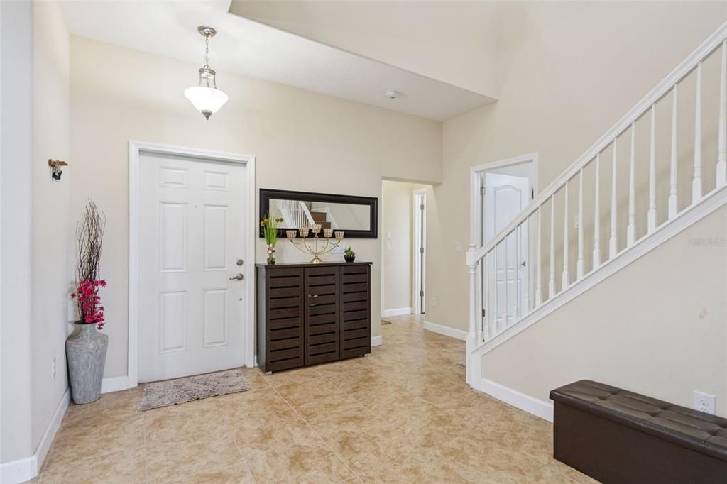 На продажу: $659,000 (5 спален, 3 ванн, 3774 Квадратных фут)