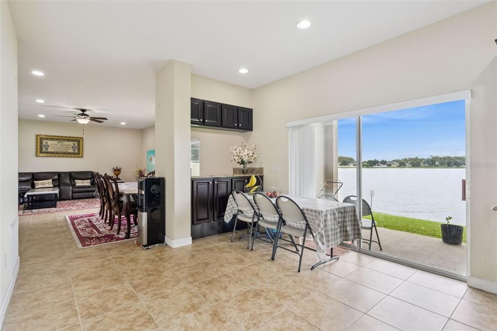 На продажу: $659,000 (5 спален, 3 ванн, 3774 Квадратных фут)