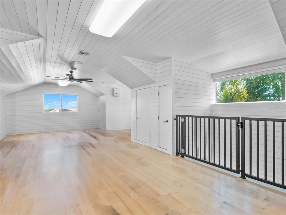 En Venta: $6,995,000 (5 camas, 4 baños, 8277 Pies cuadrados)