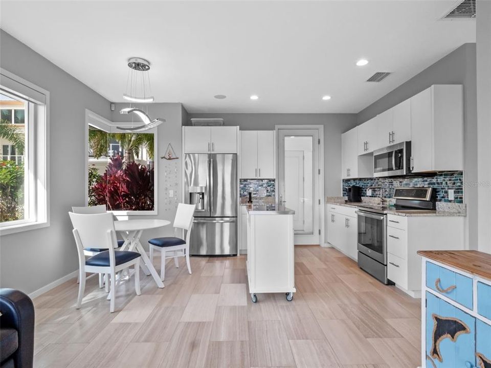 En Venta: $6,995,000 (5 camas, 4 baños, 8277 Pies cuadrados)