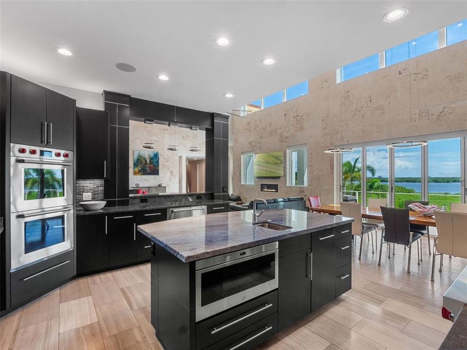 En Venta: $6,995,000 (5 camas, 4 baños, 8277 Pies cuadrados)