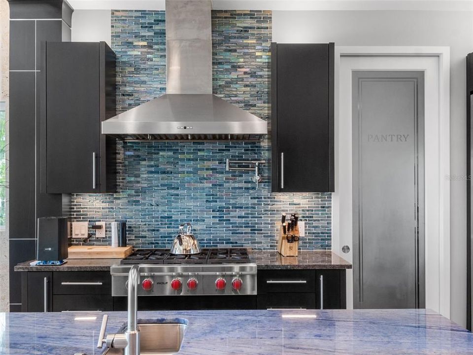 En Venta: $6,995,000 (5 camas, 4 baños, 8277 Pies cuadrados)