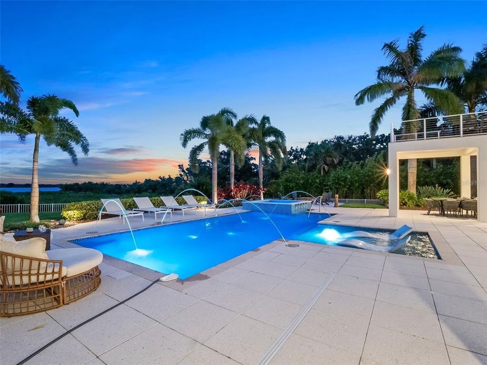 En Venta: $6,995,000 (5 camas, 4 baños, 8277 Pies cuadrados)