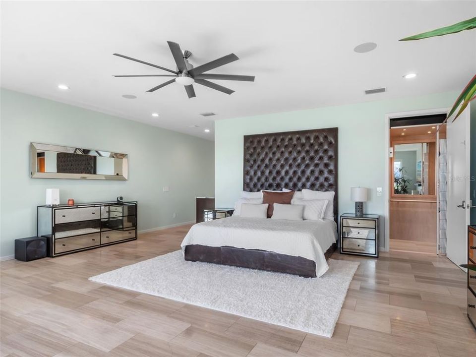 En Venta: $6,995,000 (5 camas, 4 baños, 8277 Pies cuadrados)