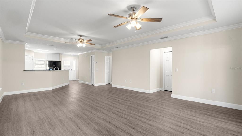 En Venta: $283,000 (3 camas, 2 baños, 1440 Pies cuadrados)