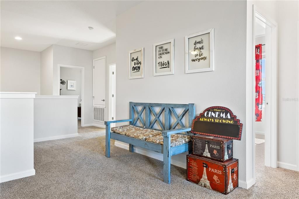 合同活跃: $674,999 (8 贝兹, 5 浴室, 3248 平方英尺)