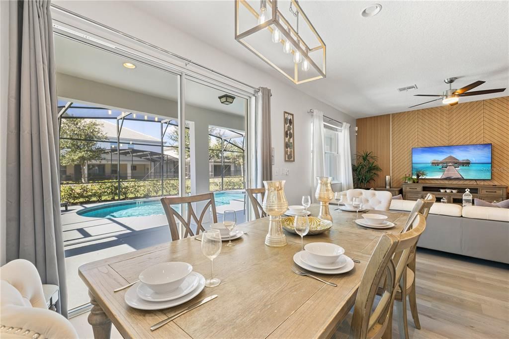 合同活跃: $674,999 (8 贝兹, 5 浴室, 3248 平方英尺)