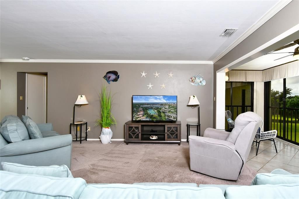 На продажу: $284,500 (2 спален, 2 ванн, 1516 Квадратных фут)