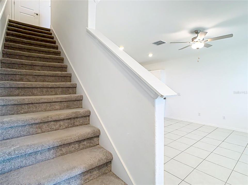 На продажу: $275,000 (3 спален, 2 ванн, 1597 Квадратных фут)