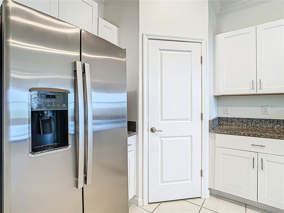 На продажу: $275,000 (3 спален, 2 ванн, 1597 Квадратных фут)