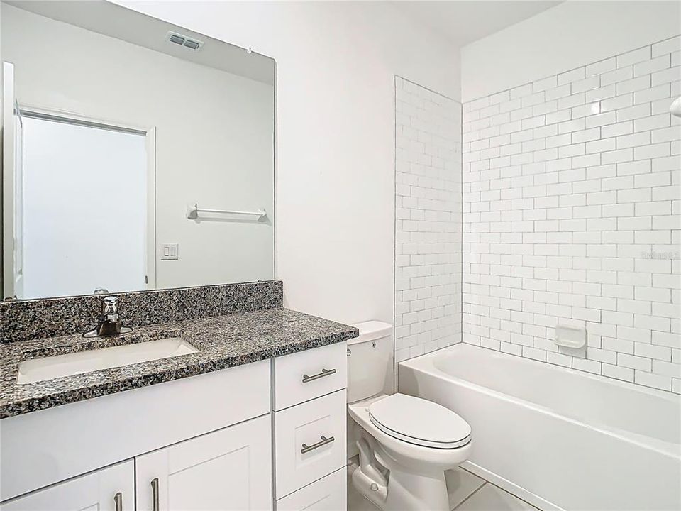 На продажу: $275,000 (3 спален, 2 ванн, 1597 Квадратных фут)