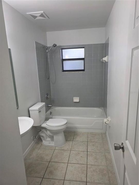 En Renta: $1,275 (3 camas, 1 baños, 988 Pies cuadrados)