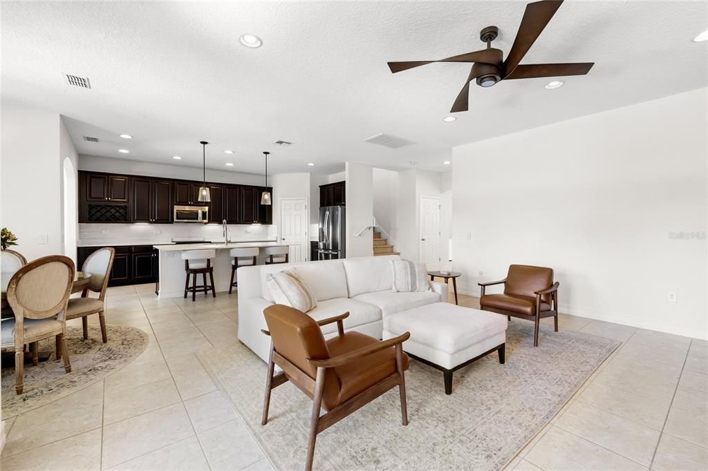 Active With Contract: $1,085,000 (4 beds, 3 baths, 3423 Square Feet)