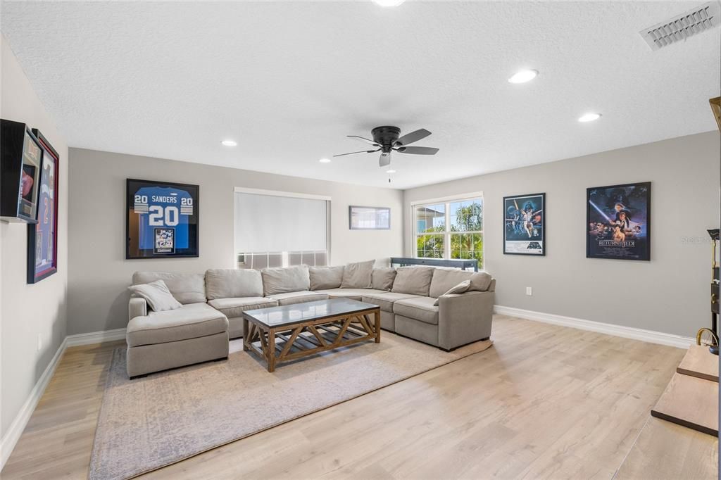 Active With Contract: $1,085,000 (4 beds, 3 baths, 3423 Square Feet)