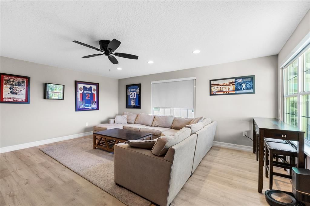 Active With Contract: $1,085,000 (4 beds, 3 baths, 3423 Square Feet)