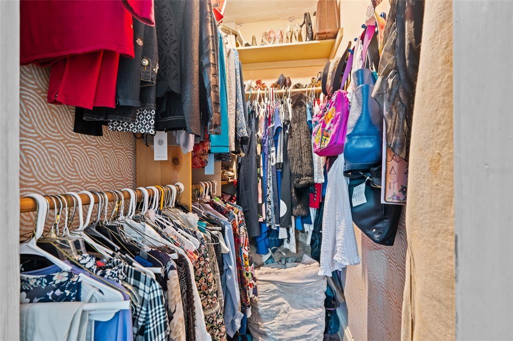 待售: $995,000 (5 贝兹, 2 浴室, 3572 平方英尺)