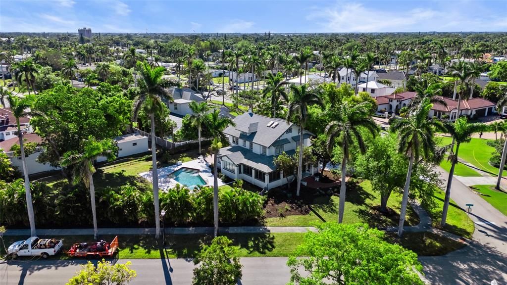 待售: $995,000 (5 贝兹, 2 浴室, 3572 平方英尺)