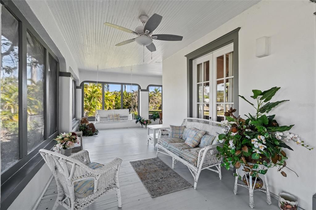 待售: $995,000 (5 贝兹, 2 浴室, 3572 平方英尺)