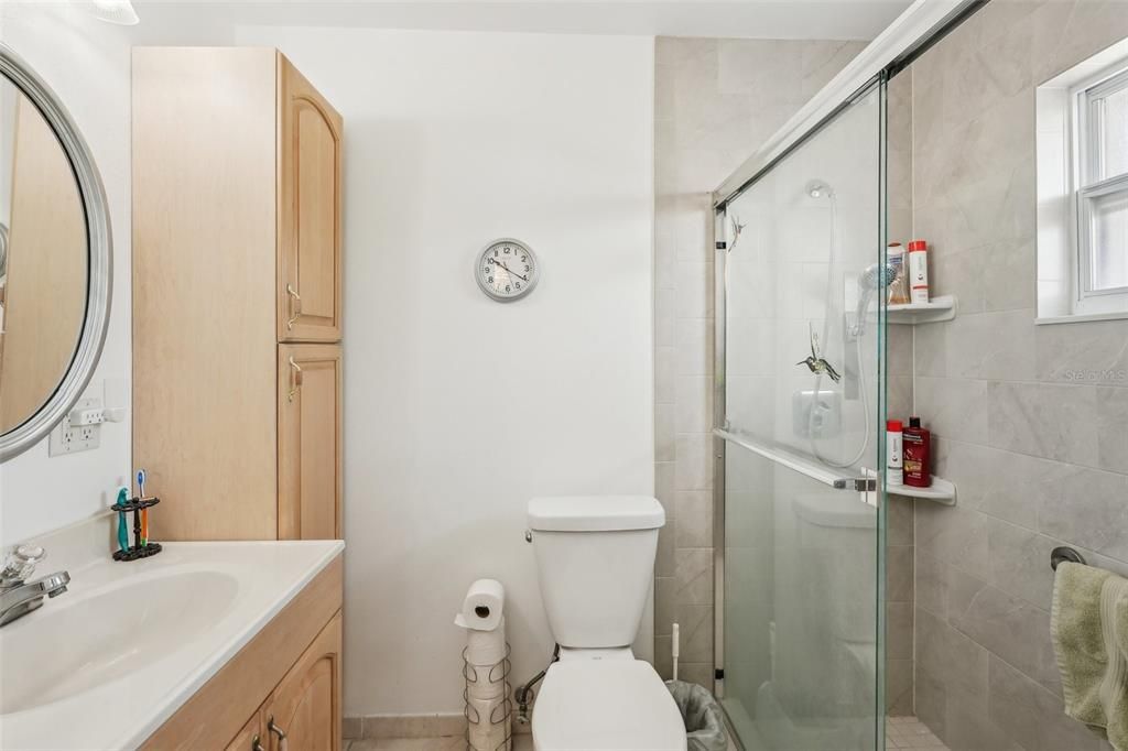 For Sale: $225,000 (2 beds, 1 baths, 1200 Square Feet)