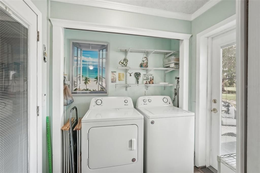 For Sale: $225,000 (2 beds, 1 baths, 1200 Square Feet)