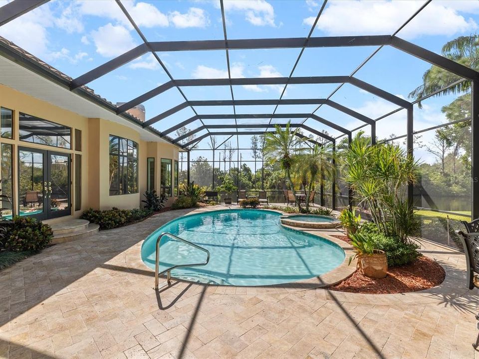 合同活跃: $995,000 (4 贝兹, 4 浴室, 3854 平方英尺)