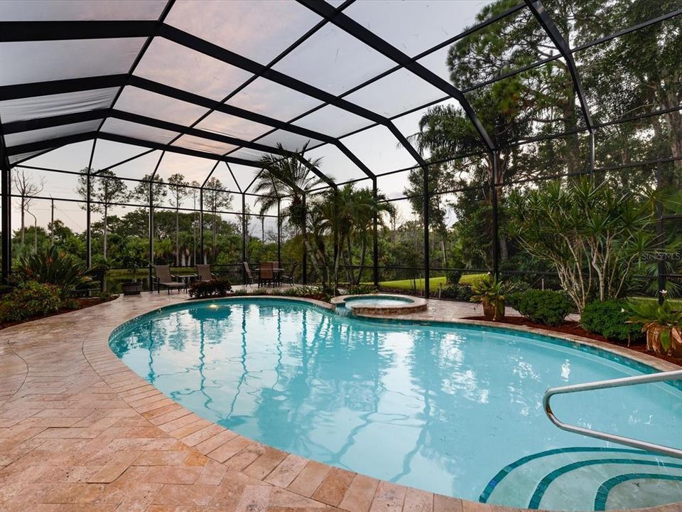 合同活跃: $995,000 (4 贝兹, 4 浴室, 3854 平方英尺)