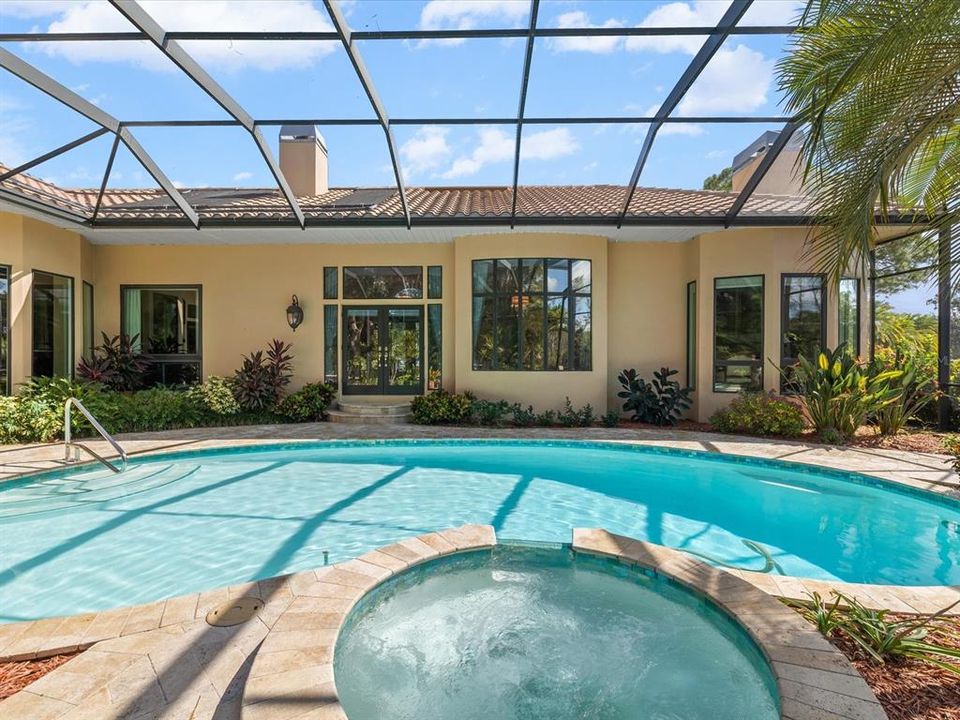 合同活跃: $995,000 (4 贝兹, 4 浴室, 3854 平方英尺)