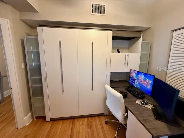 For Rent: $3,000 (2 beds, 2 baths, 969 Square Feet)