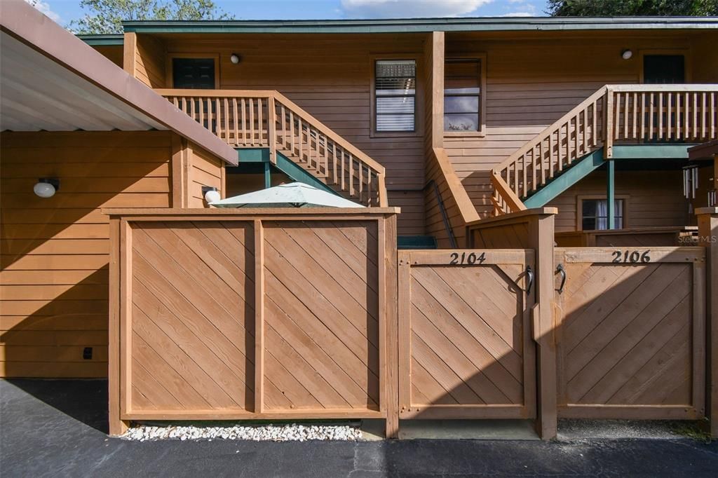 Active With Contract: $194,900 (2 beds, 2 baths, 1050 Square Feet)