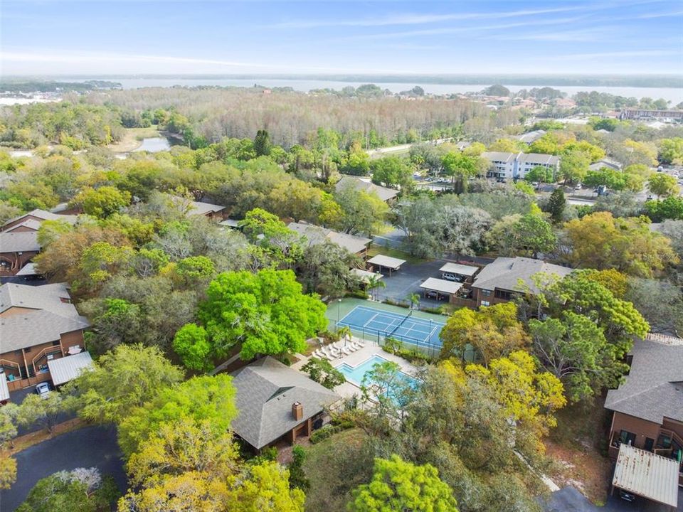 Active With Contract: $194,900 (2 beds, 2 baths, 1050 Square Feet)