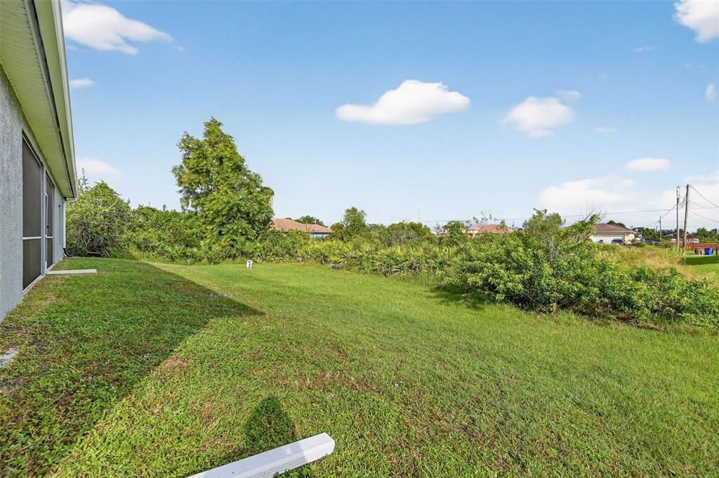 Activo con contrato: $304,900 (4 camas, 3 baños, 2349 Pies cuadrados)