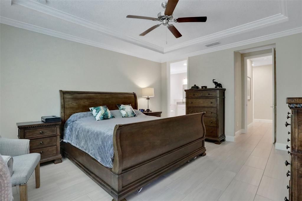 待售: $765,000 (5 贝兹, 4 浴室, 3165 平方英尺)