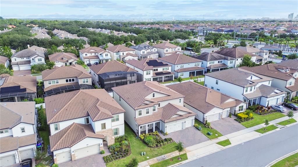 待售: $1,600,000 (6 贝兹, 3 浴室, 4558 平方英尺)