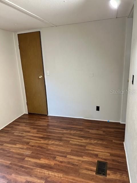 En Venta: $187,000 (3 camas, 2 baños, 1498 Pies cuadrados)