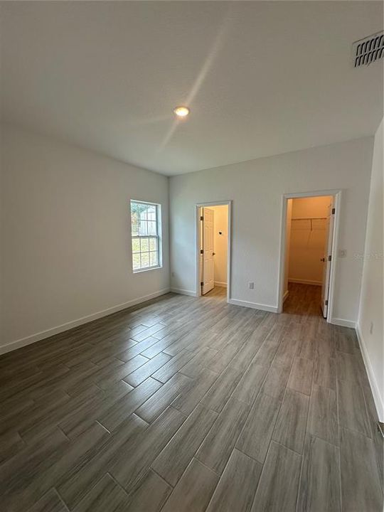 В аренду: $2,600 (3 спален, 3 ванн, 1356 Квадратных фут)