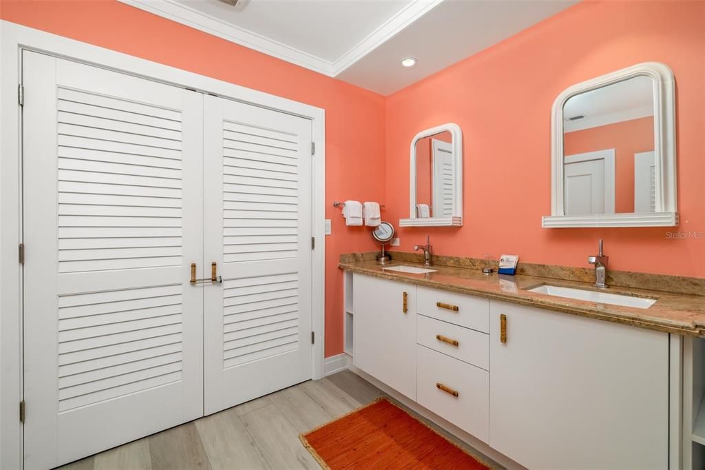 En Venta: $2,900,000 (3 camas, 3 baños, 2255 Pies cuadrados)