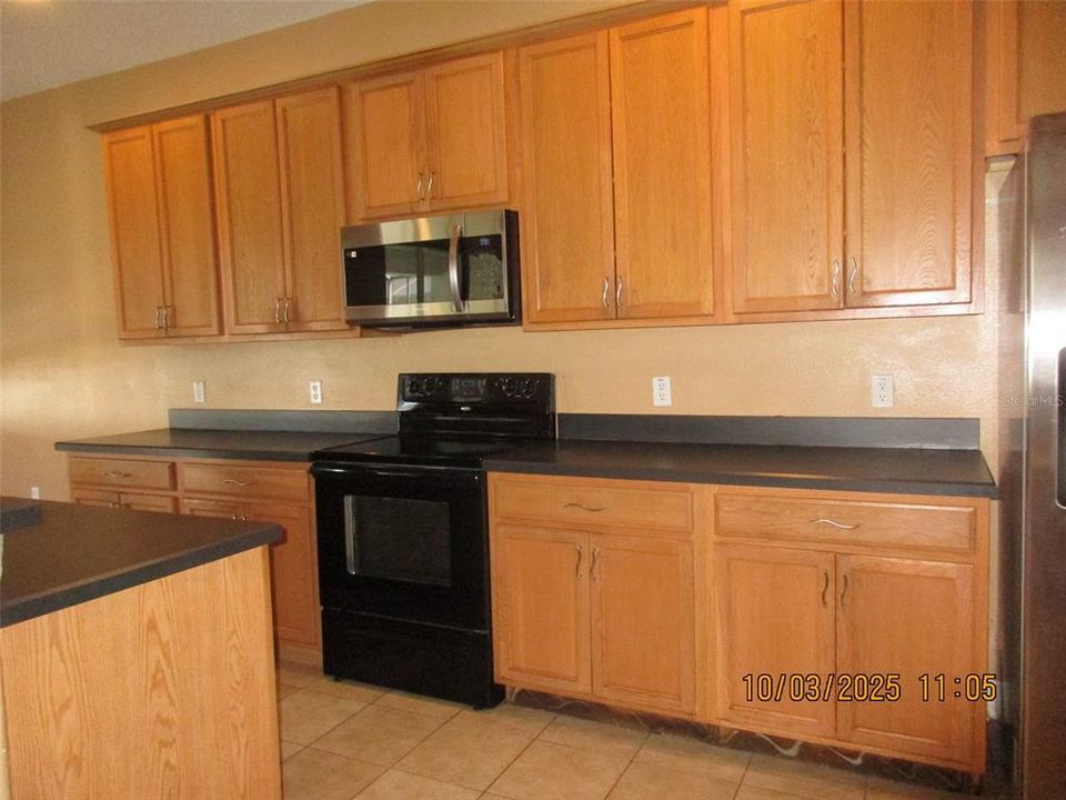 出租: $2,875 (5 贝兹, 4 浴室, 3127 平方英尺)