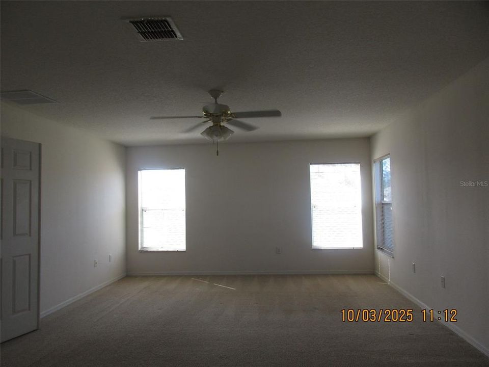 出租: $2,875 (5 贝兹, 4 浴室, 3127 平方英尺)