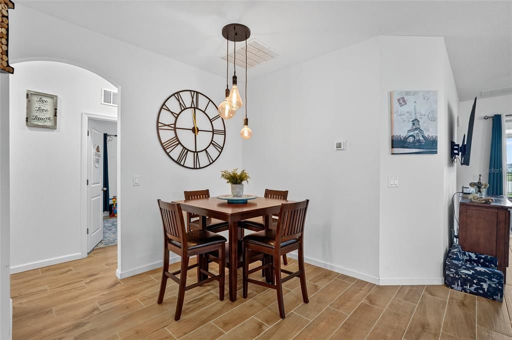 For Sale: $399,999 (4 beds, 2 baths, 2110 Square Feet)