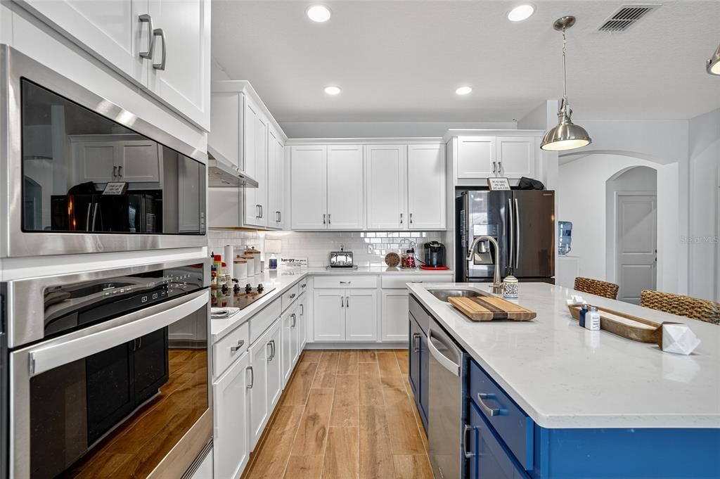 For Sale: $399,999 (4 beds, 2 baths, 2110 Square Feet)