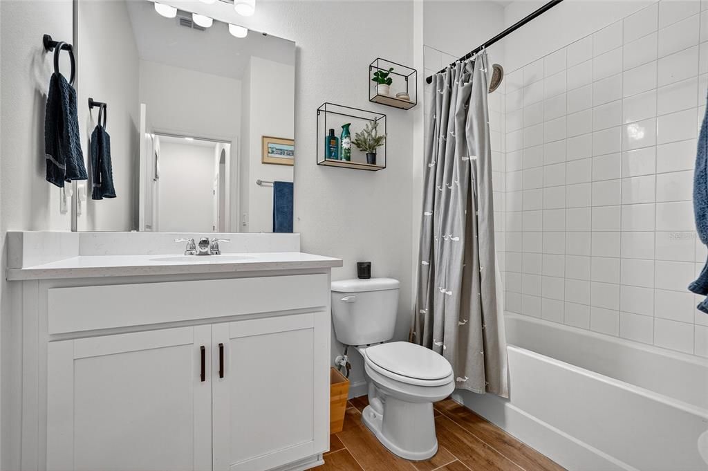 For Sale: $399,999 (4 beds, 2 baths, 2110 Square Feet)