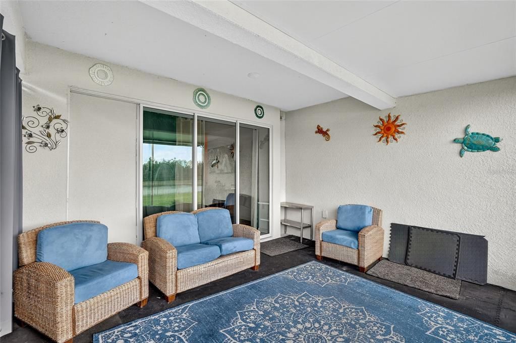 For Sale: $399,999 (4 beds, 2 baths, 2110 Square Feet)