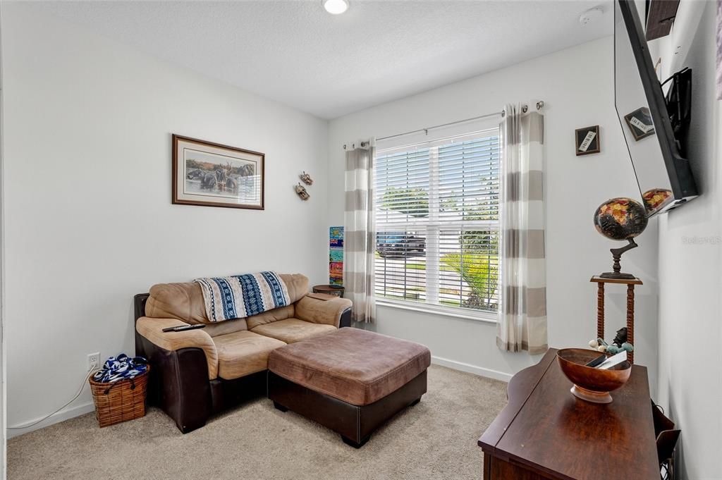 For Sale: $399,999 (4 beds, 2 baths, 2110 Square Feet)