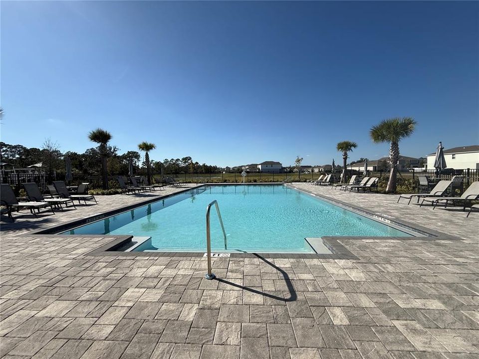 For Sale: $399,999 (4 beds, 2 baths, 2110 Square Feet)